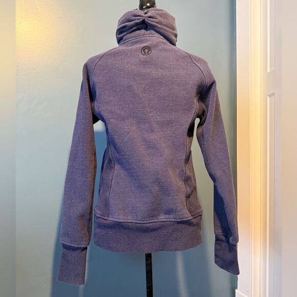 Lululemon Cuddle Up Sweater - Picture 4 of 5